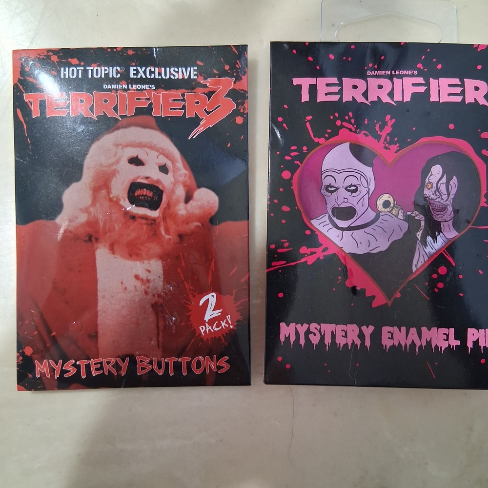 Terrifier 3 Mystery Buttons and Enamel Pin Set